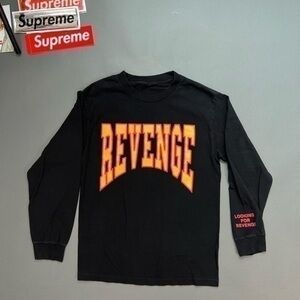 Revenge LOOKING FOR REVENGE Longsleeve Graphic Designer Shirt
